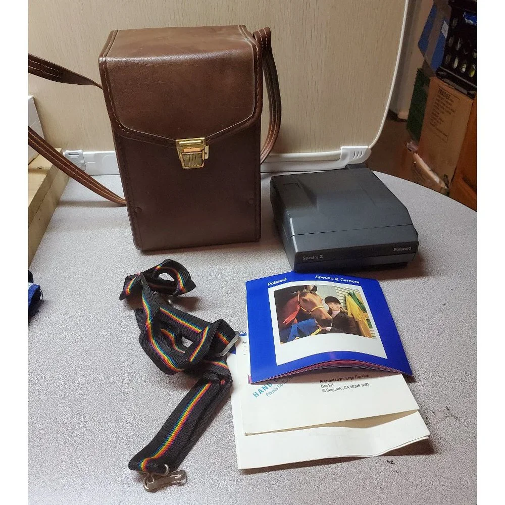 POLAROID Spectra 2 Instant Film Camera (comes with booklets, strap & case) Good